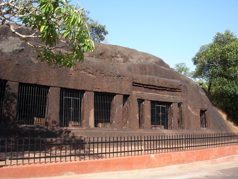 Arvalem Caves_places to visit in goa