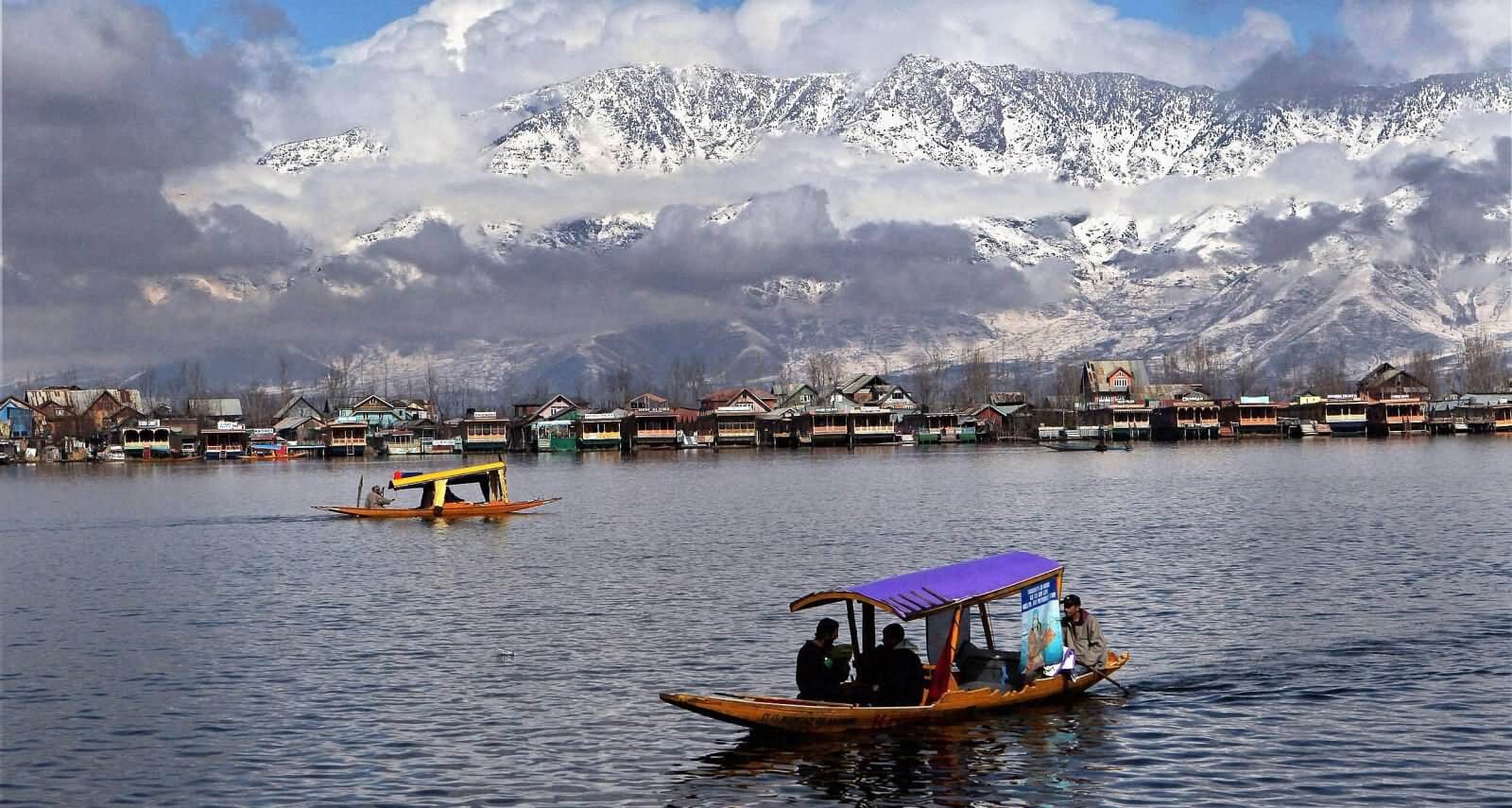 Dal-Lake Kashmir.jpg