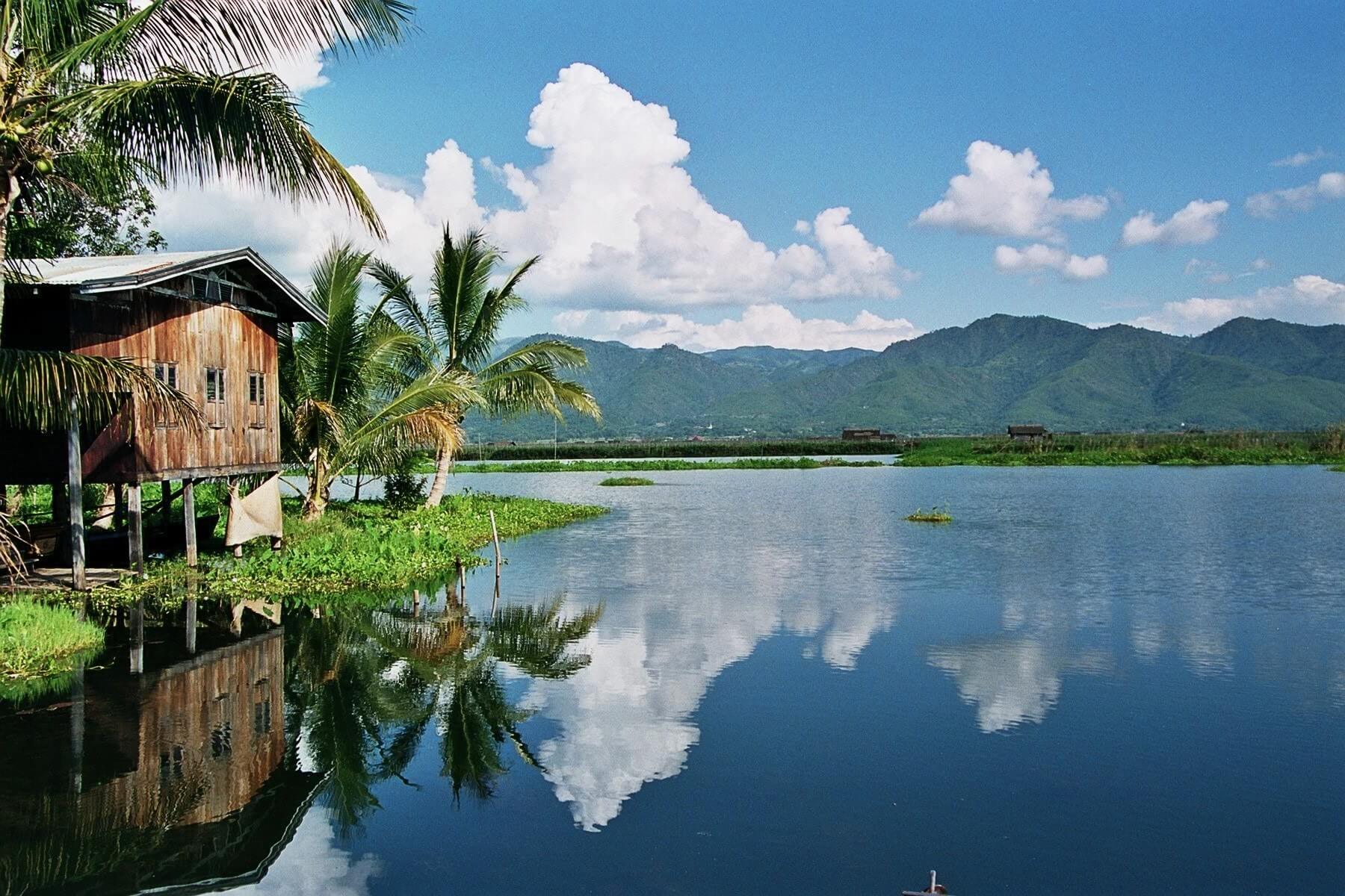 Inle_Lake_(Myanmar)